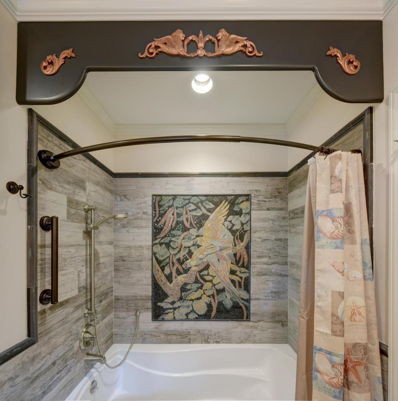 The Grey Owl Inn St. Simons Island Room photo